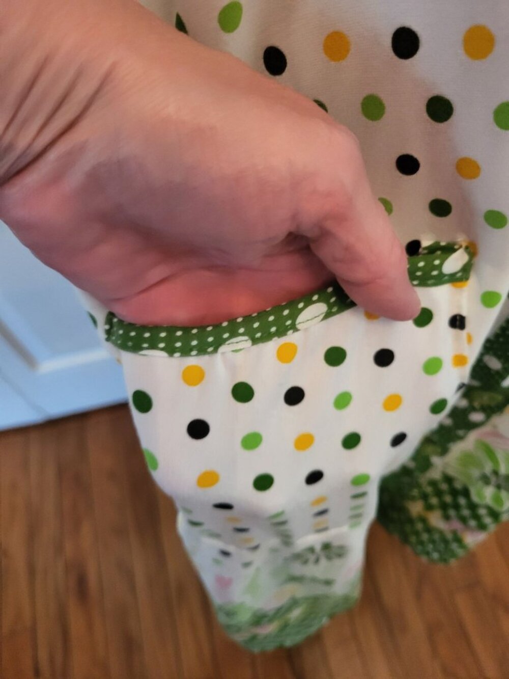 S Christina Yellow Green Polka Dot Floral Button Up House Dress Robe L Trad Wife - Picture 5 of 10